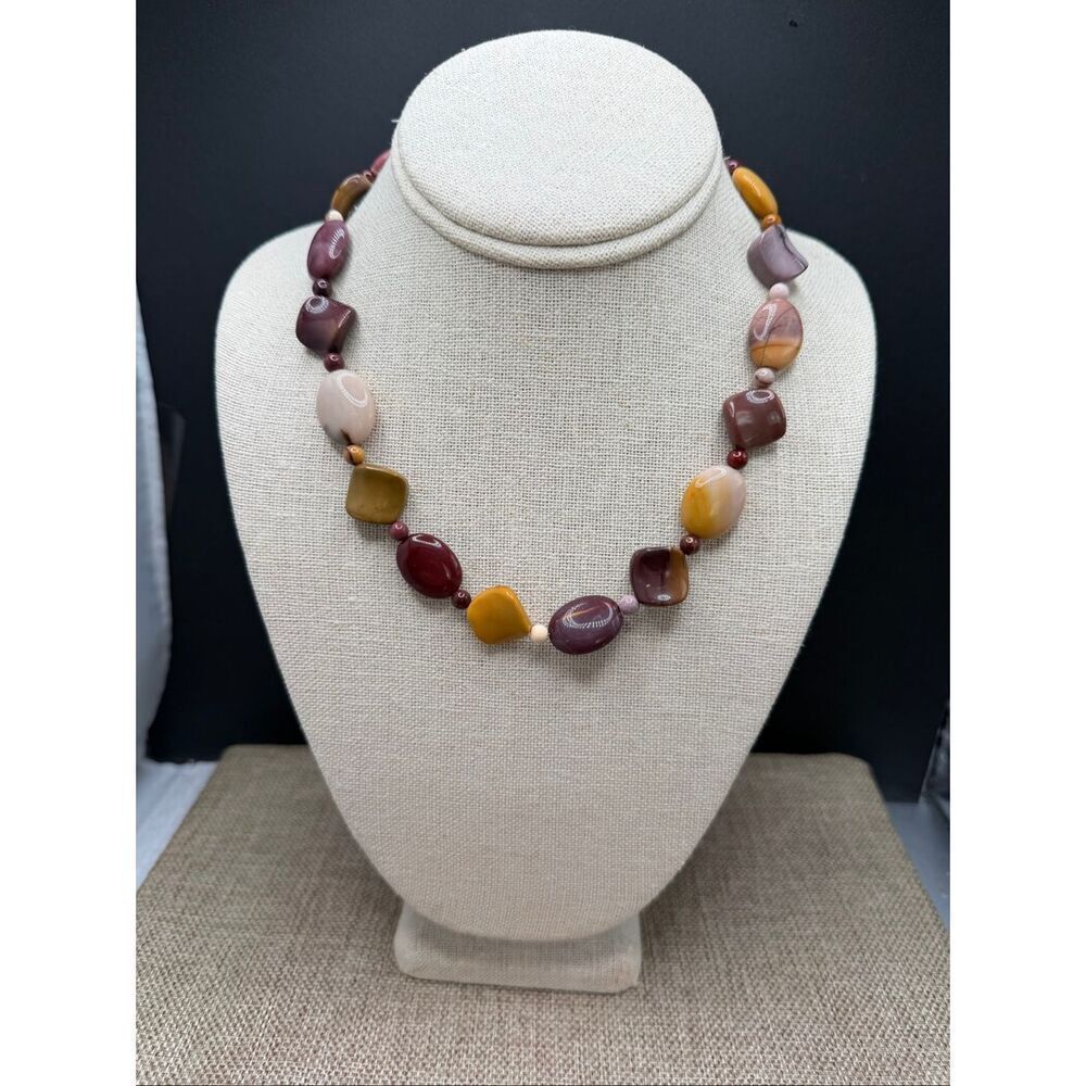 Mookaite Jasper Necklace – Polished Gemstone Beads with Copper-Tone Hook Clasp